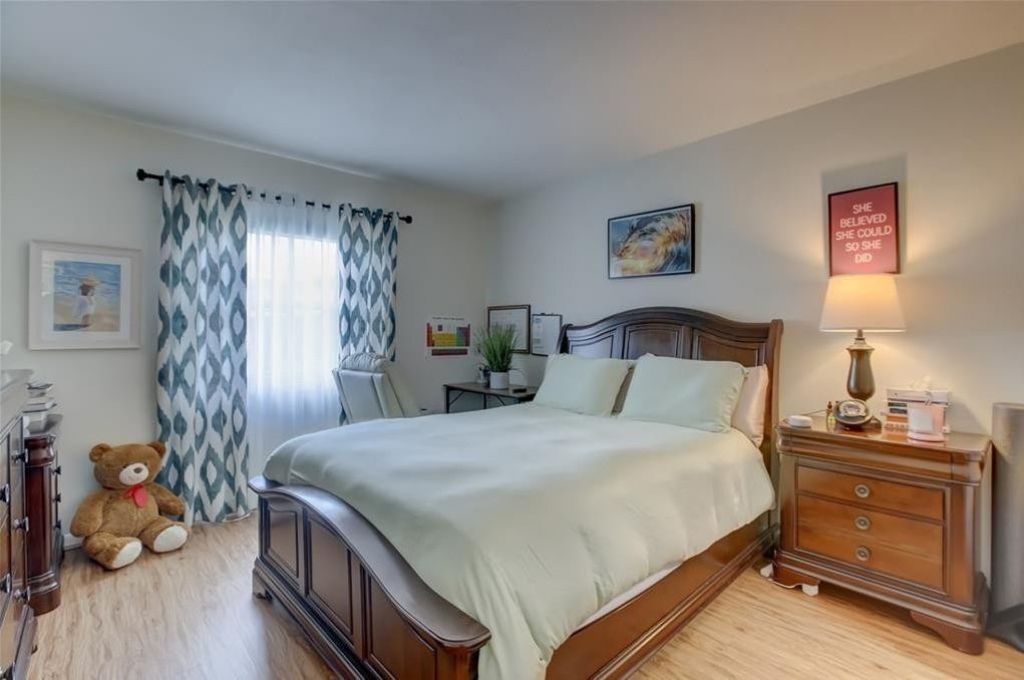 2990 NE 16th Ave, Unit 301, Oakland Park, FL 33334 Photo