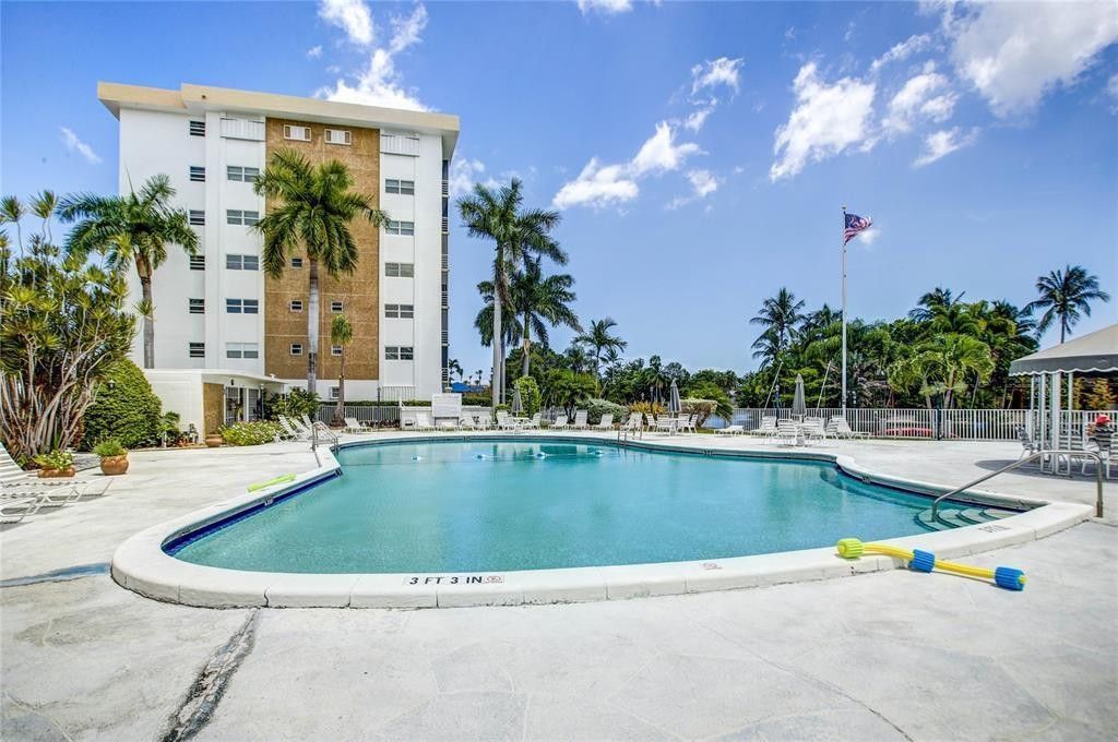 2990 NE 16th Ave, Unit 301, Oakland Park, FL 33334 Photo