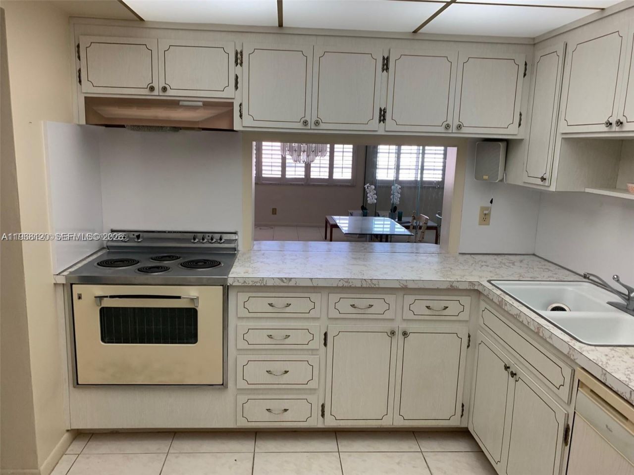215 SE 3rd Ave, Unit 3 D, Hallandale Beach, FL 33009 Photo