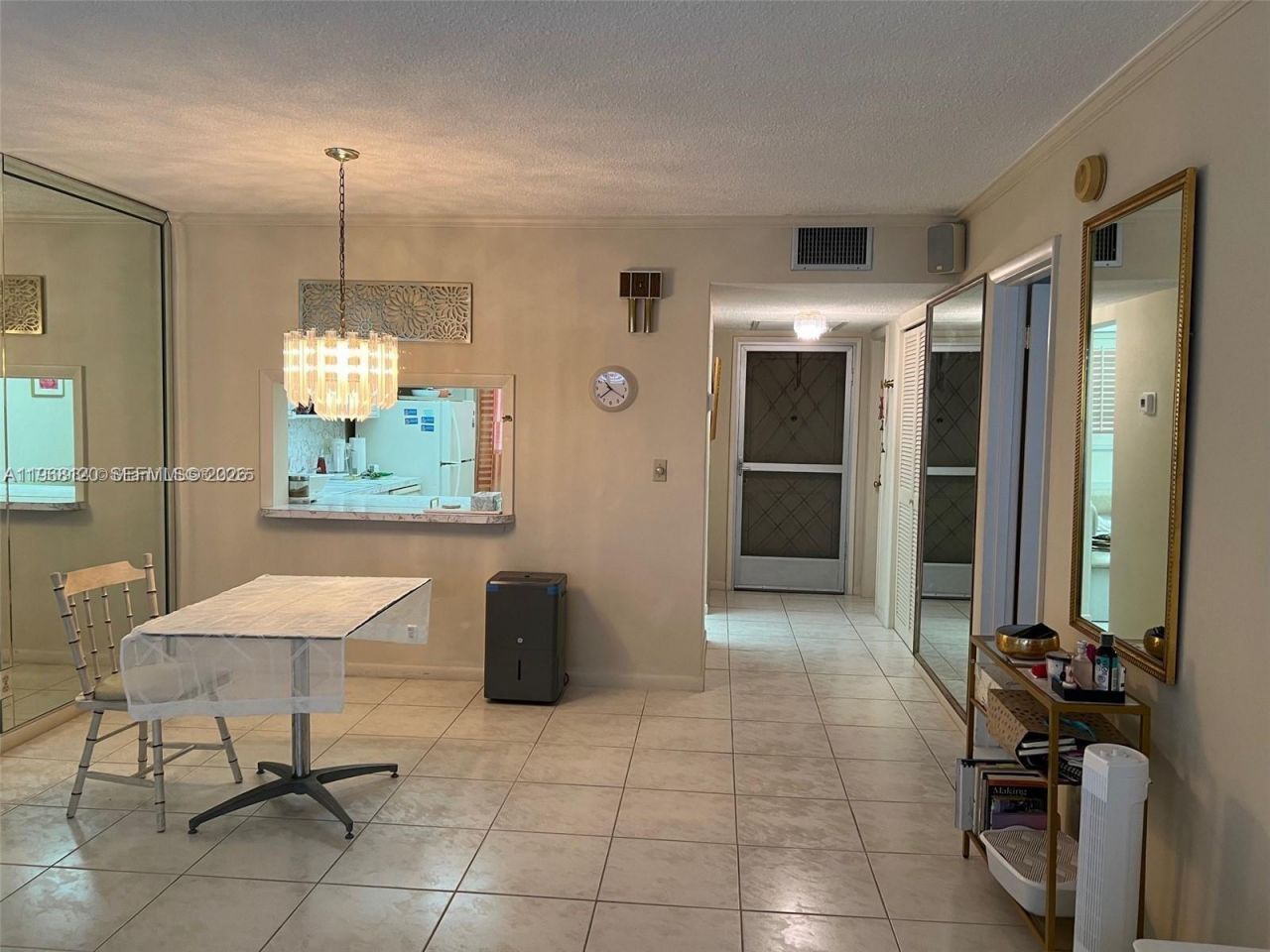 215 SE 3rd Ave, Unit 3 D, Hallandale Beach, FL 33009 Photo