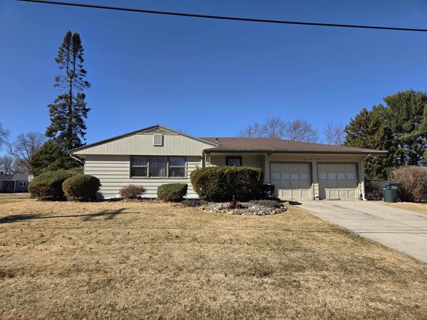 2104 DELCY Drive, ROCKFORD, IL 61107