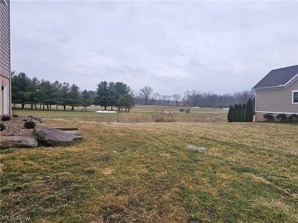 28 Shores Drive, Poland, OH 44514