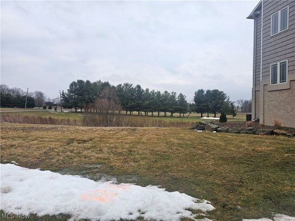 30 Shores Drive, Poland, OH 44514