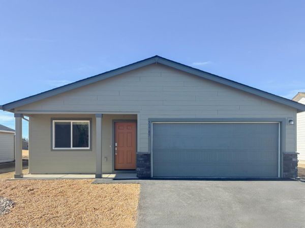 51785 Jubilee Pine Dr, La Pine, OR 97739
