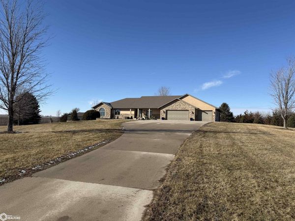 17127 Highway 71, Carroll, IA 51401