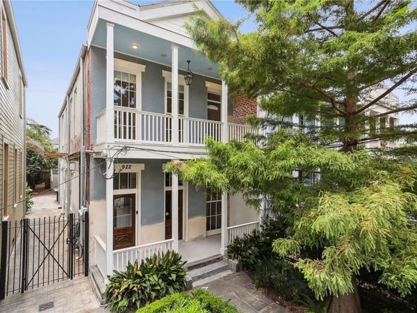 924 MELPOMENE Street, New Orleans, LA 70130
