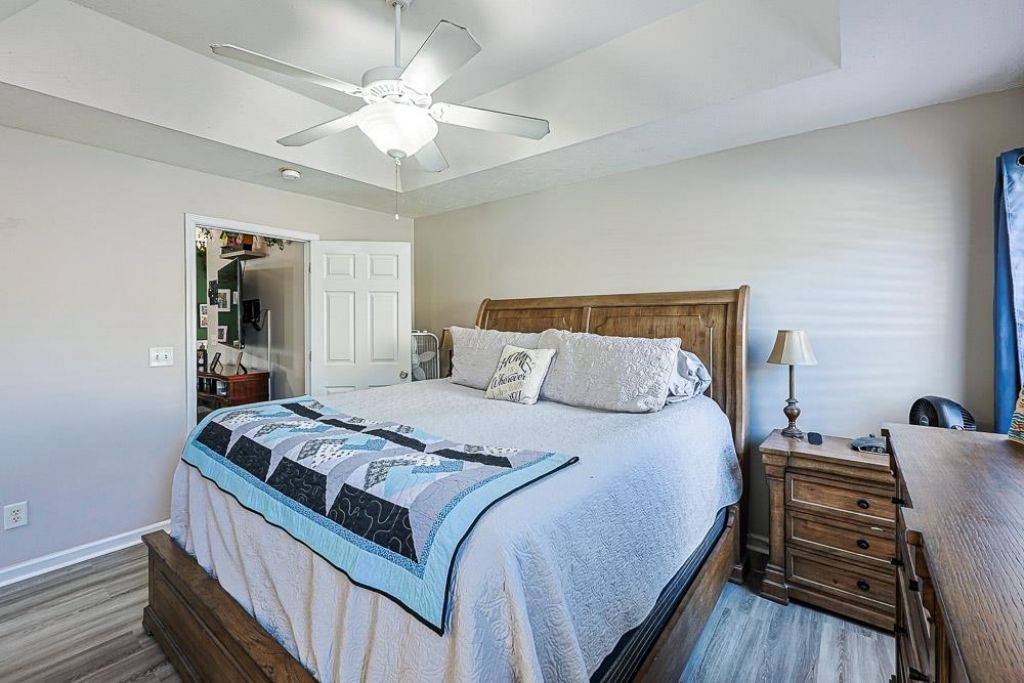 1008 Augustus Dr.  Photo 11