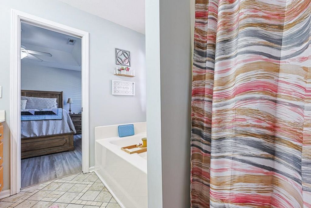 1008 Augustus Dr.  Photo 18