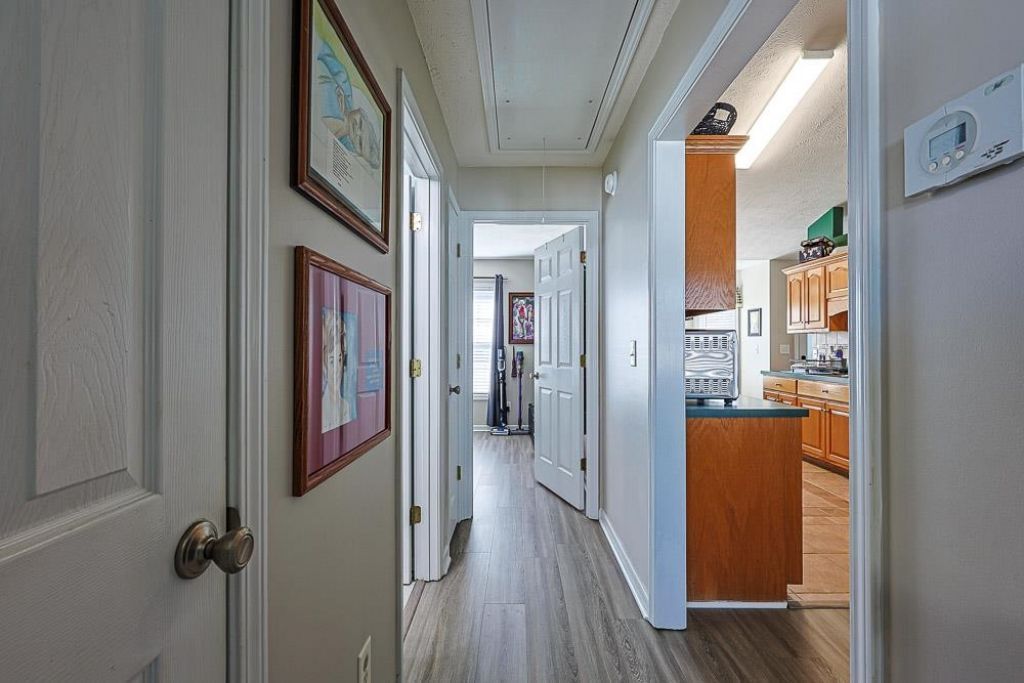 1008 Augustus Dr.  Photo 19