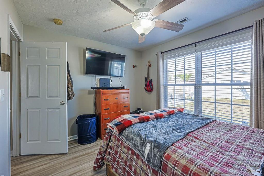 1008 Augustus Dr.  Photo 25