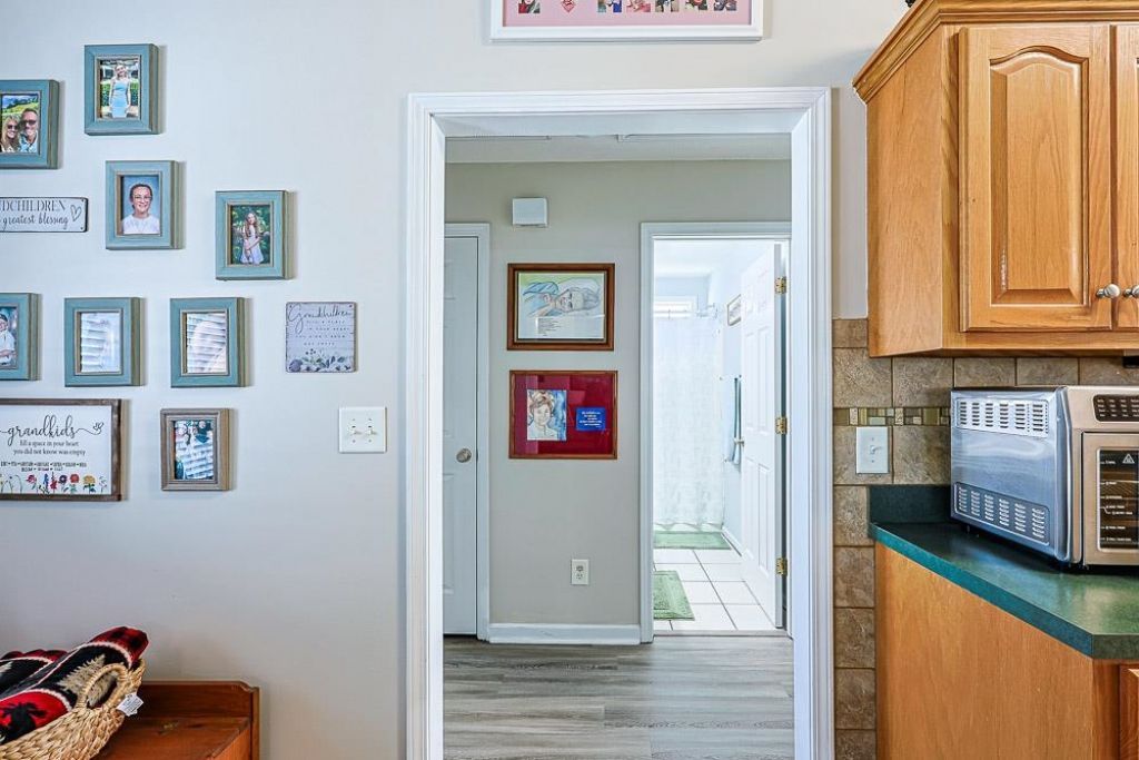 1008 Augustus Dr.  Photo 28