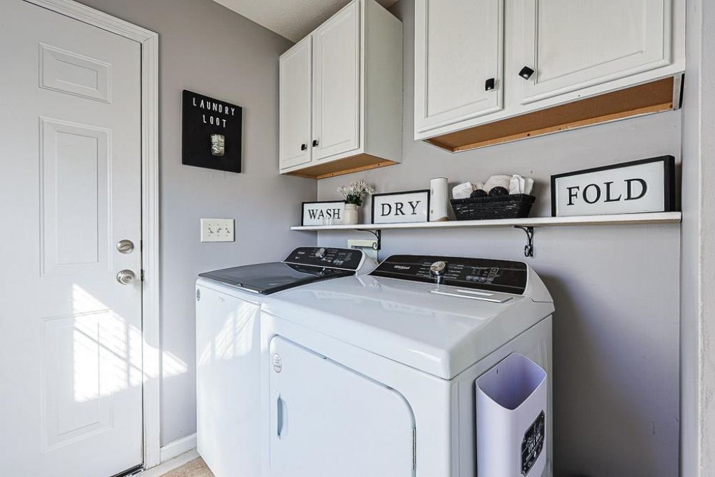 1008 Augustus Dr.  Photo 32