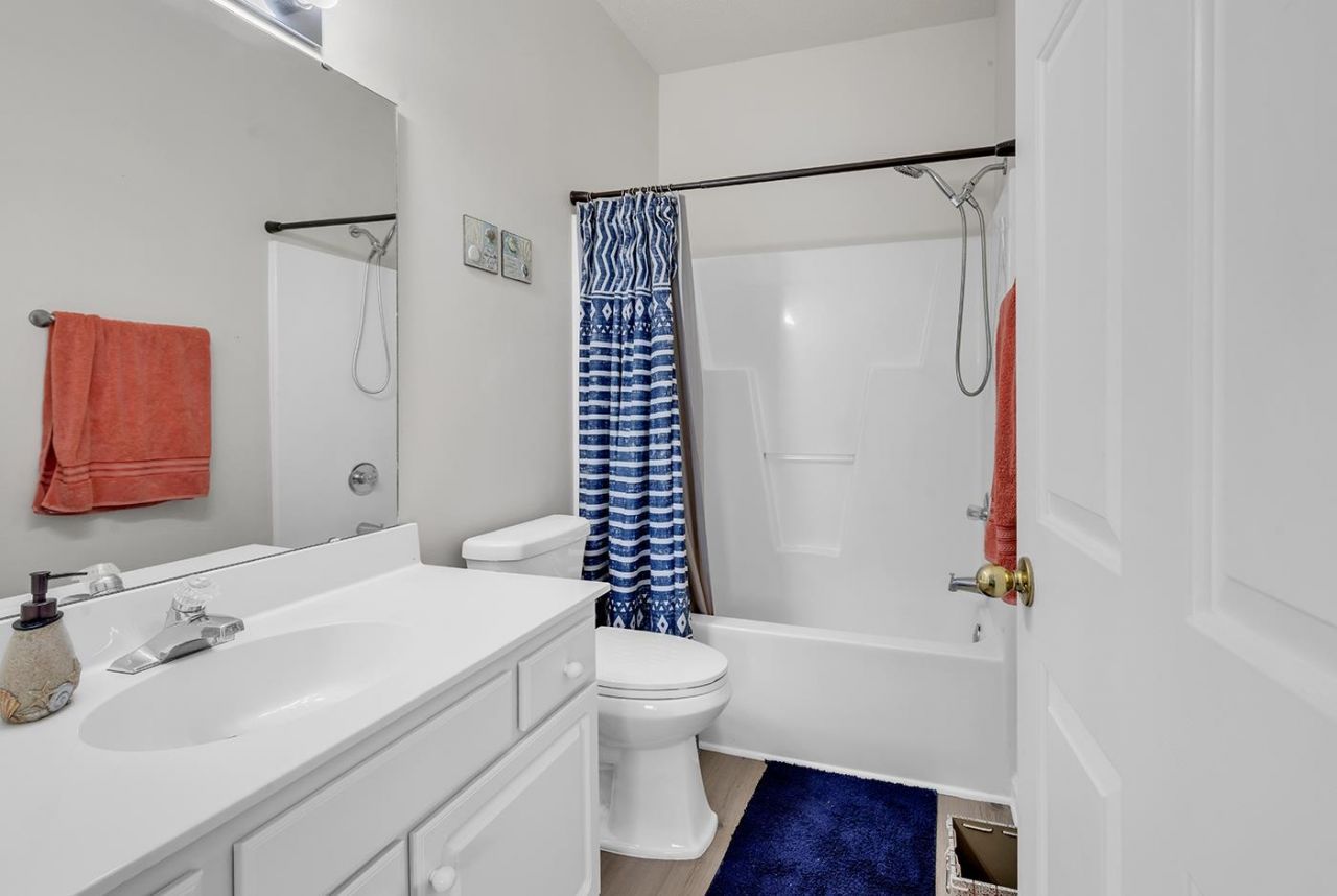 1990 Cross Gate Blvd.  Photo 12