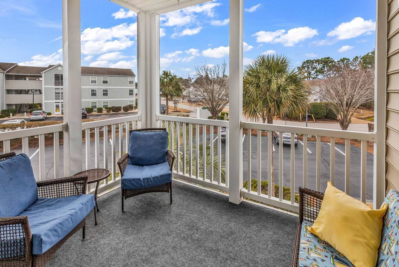 1990 Cross Gate Blvd.  Photo 17