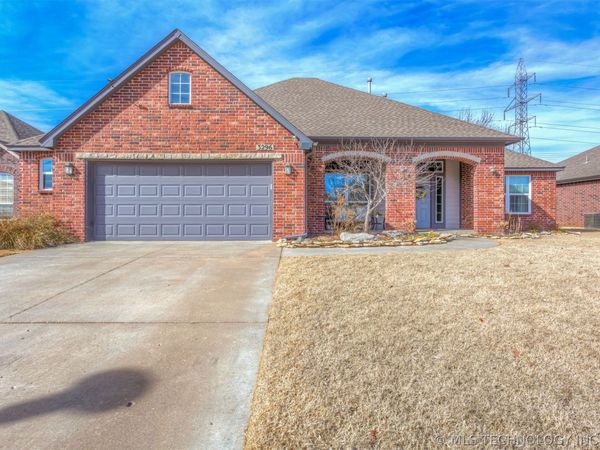 3296 S 201st East Avenue, Broken Arrow, OK 74014