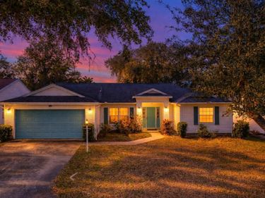 3850 PLANTATION BOULEVARD, LEESBURG, FL 34748