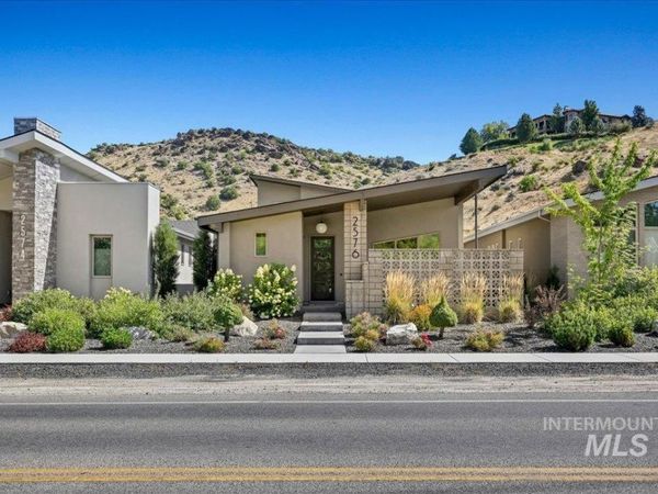 2576 E Warm Springs Ave, Boise, ID 83712