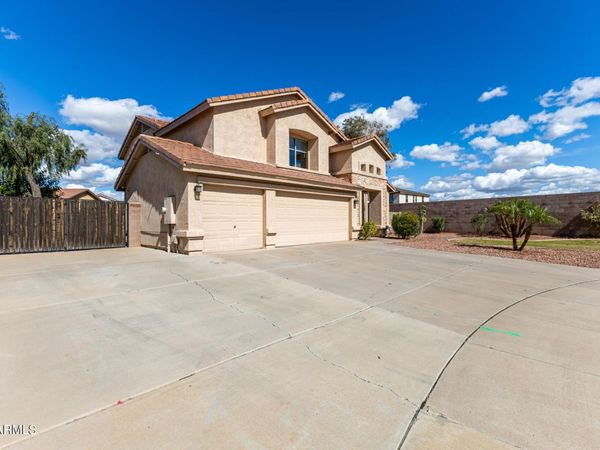 10352 W PRIMROSE Drive, Avondale, AZ 85392