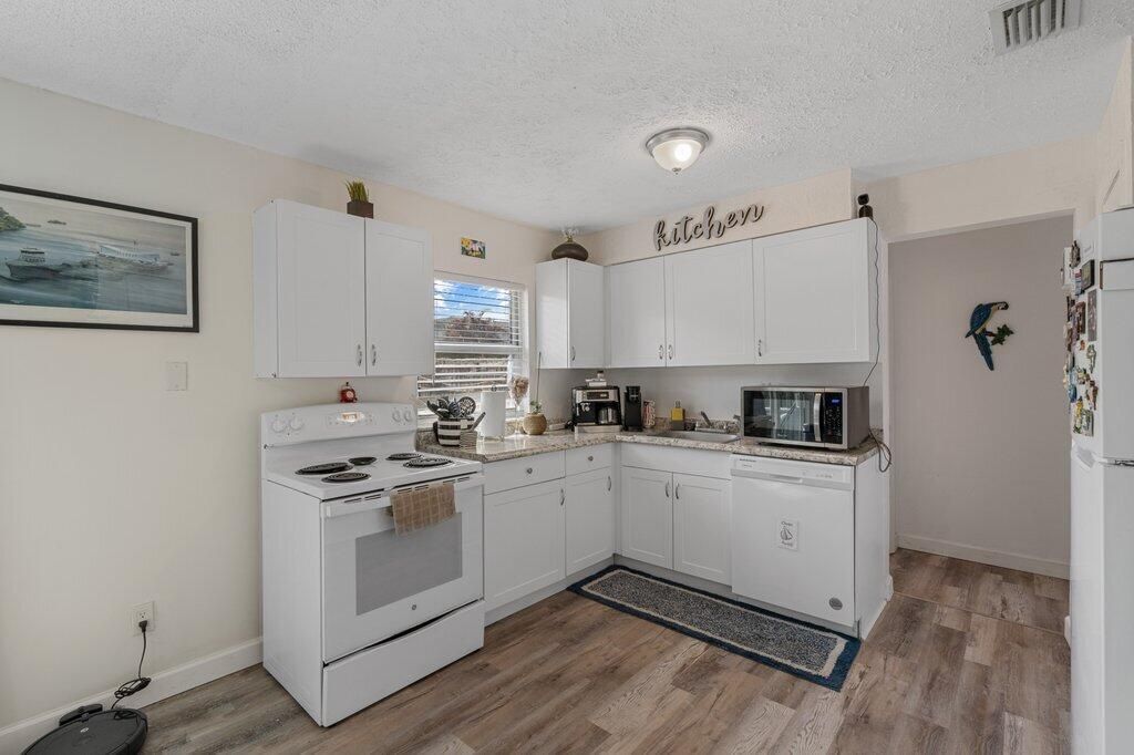 3201 Kentucky Avenue, Fort Pierce, FL 34947 Photo