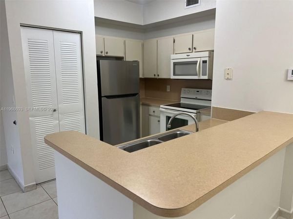 7220 NW 114th Ave, Unit 307, Doral, FL 33178