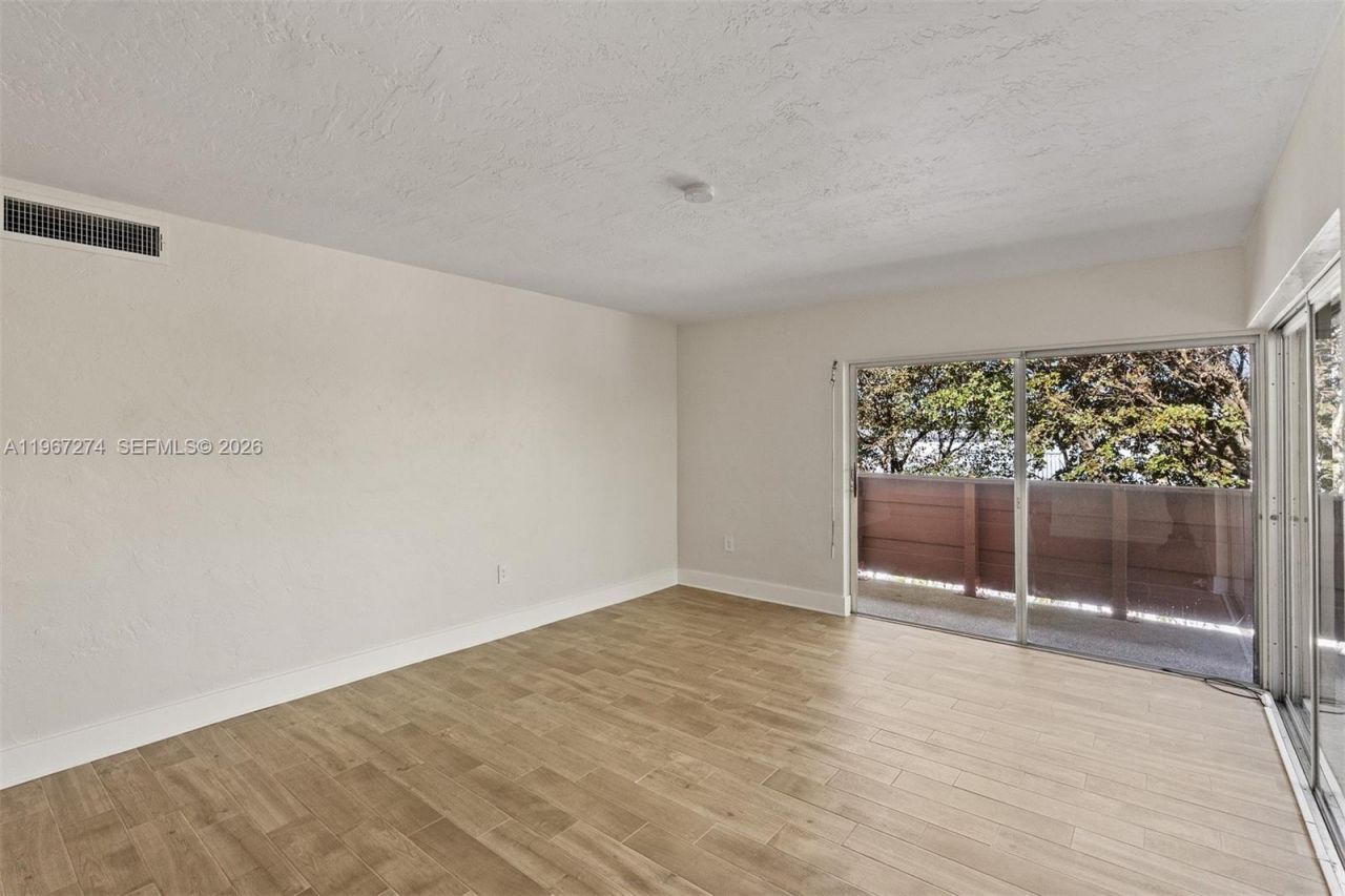 1205 Mariposa Ave, Unit 433, Coral Gables, FL 33146 Photo