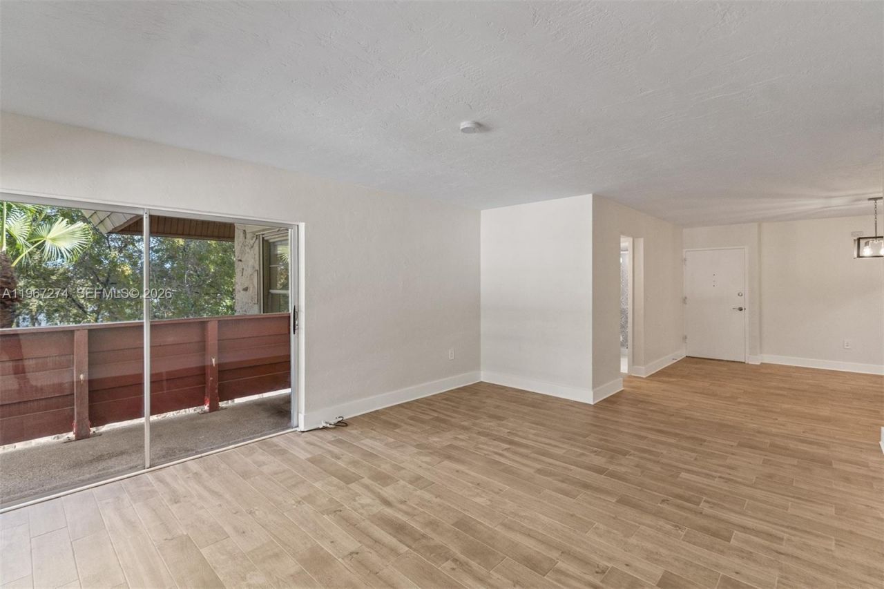 1205 Mariposa Ave, Unit 433, Coral Gables, FL 33146 Photo