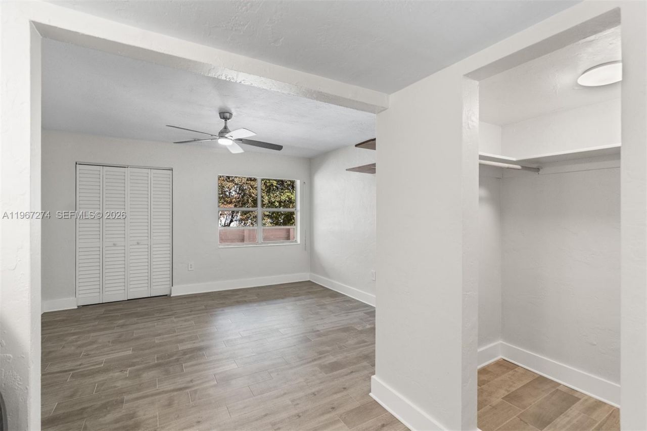 1205 Mariposa Ave, Unit 433, Coral Gables, FL 33146 Photo