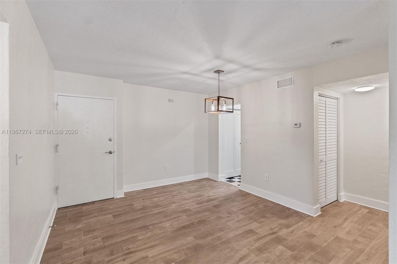 1205 Mariposa Ave, Unit 433, Coral Gables, FL 33146 Photo