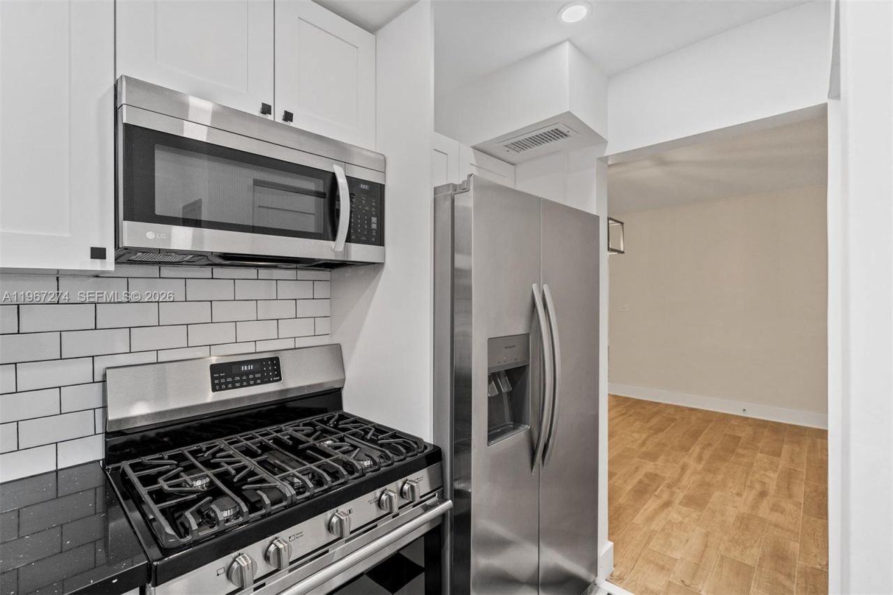 1205 Mariposa Ave, Unit 433, Coral Gables, FL 33146 Photo