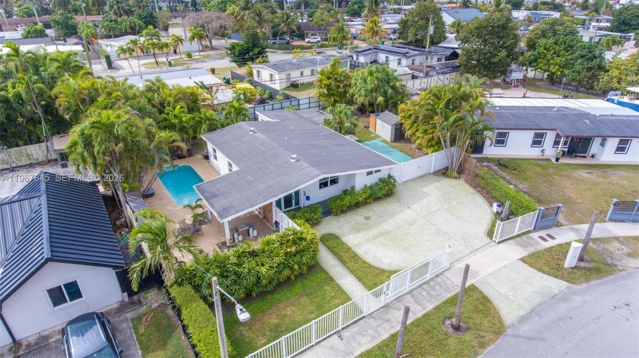 11430 SW 46th St, Miami, FL 33165 Photo