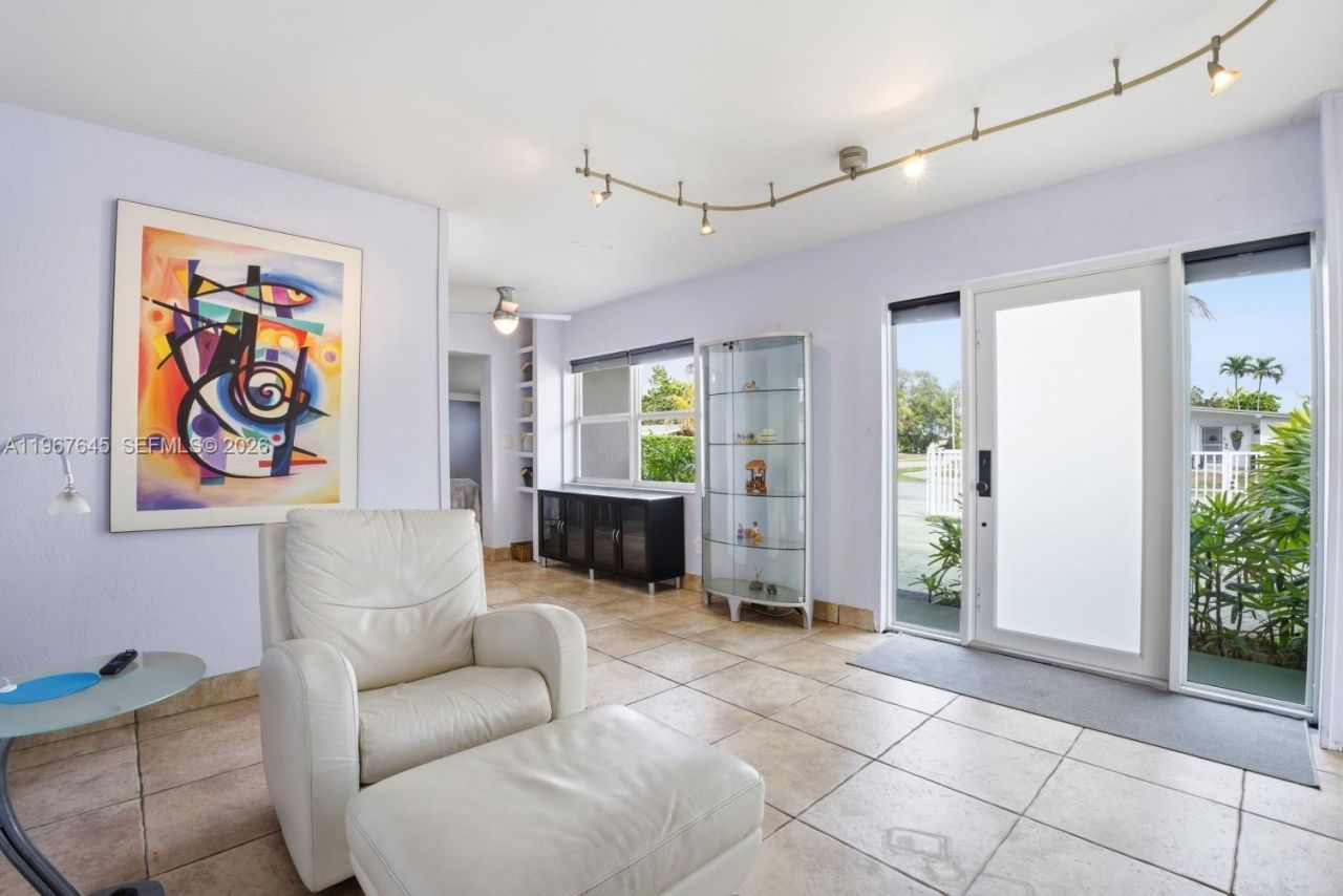 11430 SW 46th St, Miami, FL 33165 Photo