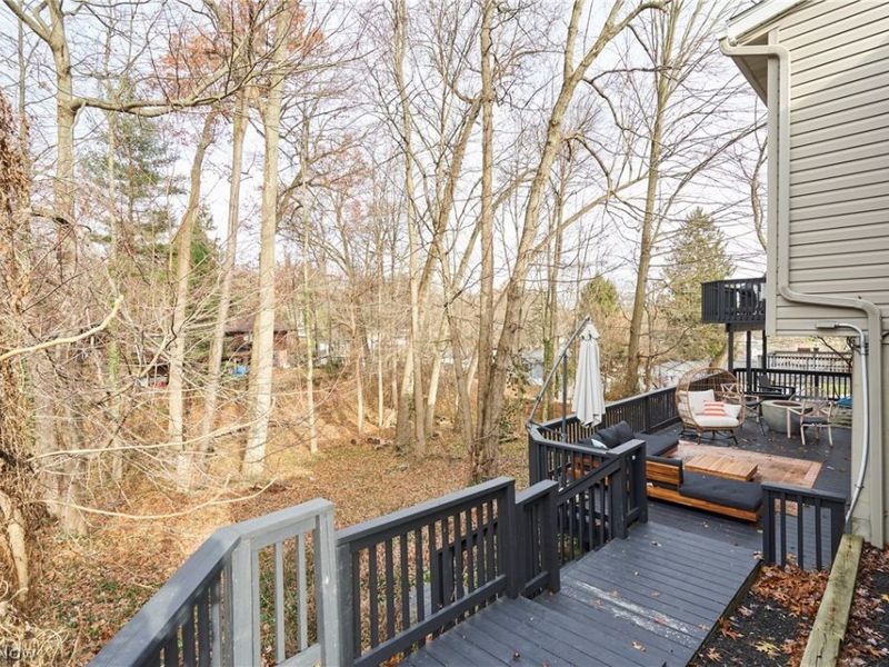 221 Lake Front Drive, Akron, OH 44319 Photo 25