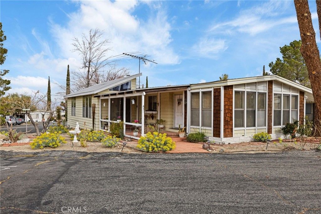 16754 E Avenue X, Unit 50, Llano, CA 93544 Main Photo