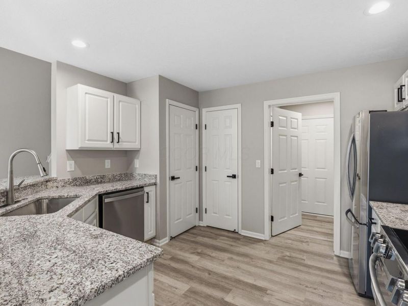 5145 Vinings Boulevard, Unit B, Dublin, OH 43016 Photo 11