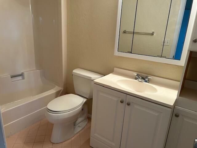 145 Lake Evelyn Drive, West Palm Beach, FL 33411 Photo