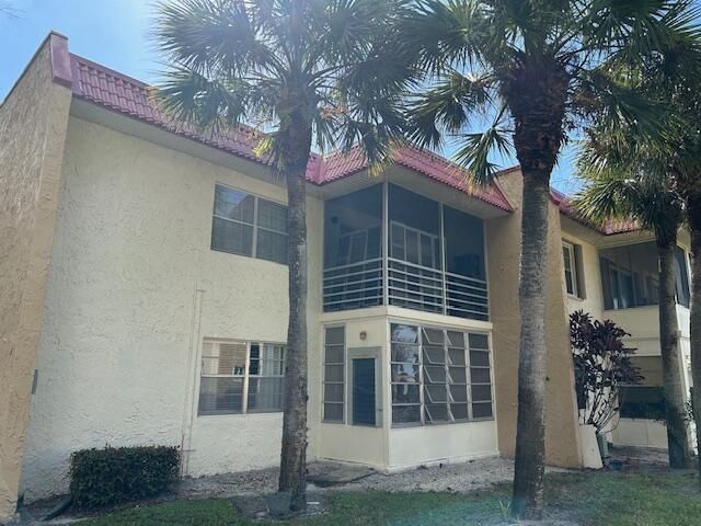 145 Lake Evelyn Drive, West Palm Beach, FL 33411 Photo