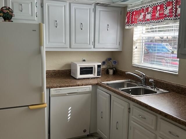 145 Lake Evelyn Drive, West Palm Beach, FL 33411 Photo