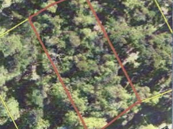 22 Cherokee Circle , Defuniak Springs, FL 32433