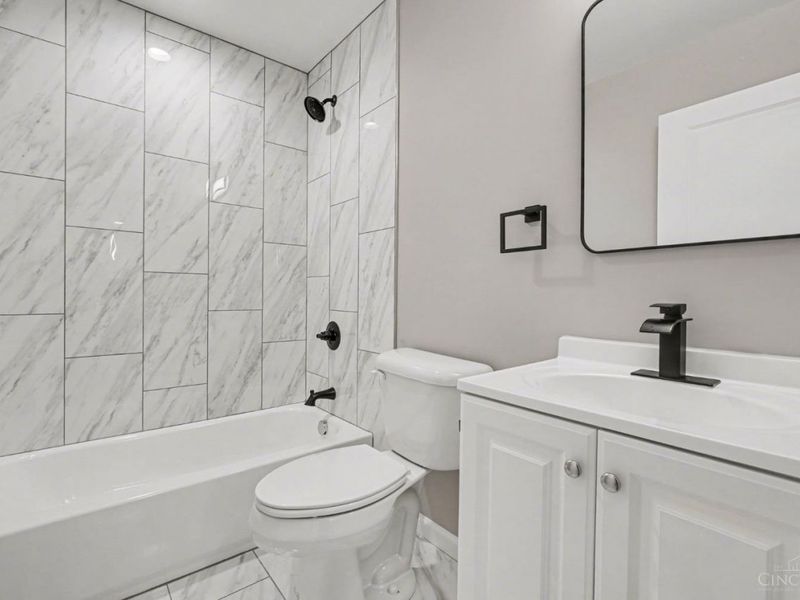 3964 Zinsle Avenue, Cincinnati, OH 45213 Photo 8