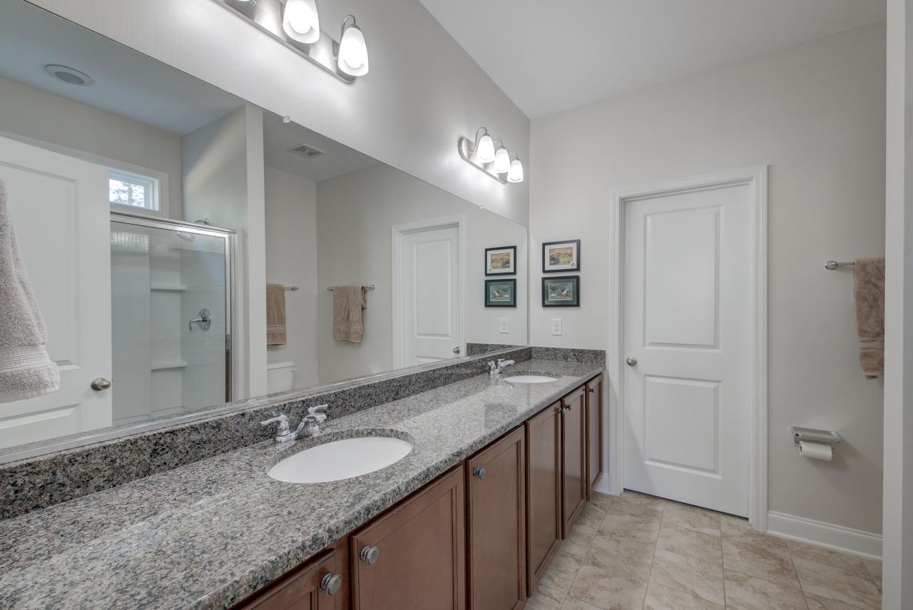 1807 Chauncys Court Photo 19