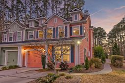 1807 Chauncys Court photo 4