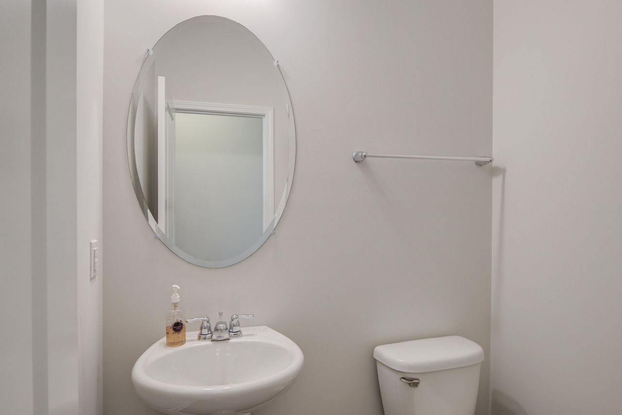 1807 Chauncys Court Photo 43