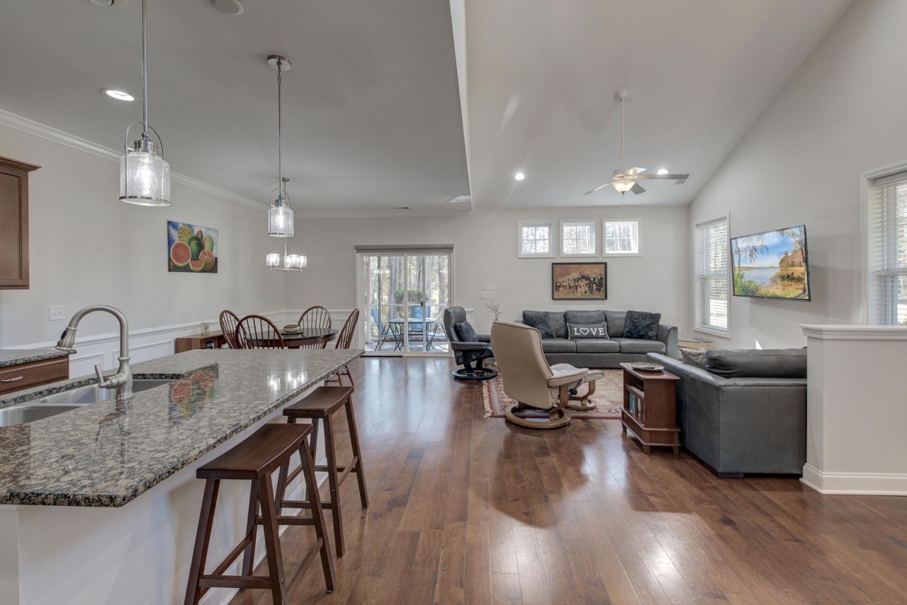 1807 Chauncys Court Photo 8