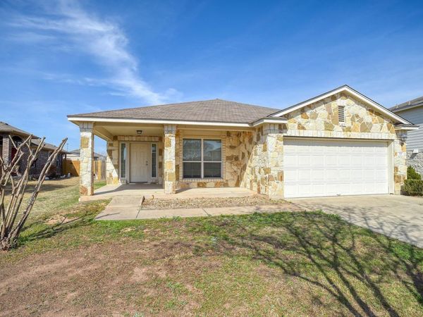 319 Wild Cat DR, Bastrop, TX 78602