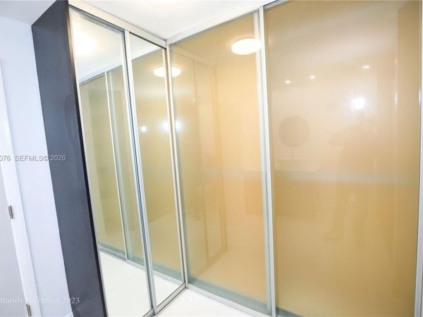 600 NE 36th St , Unit T17, Miami, FL 33137