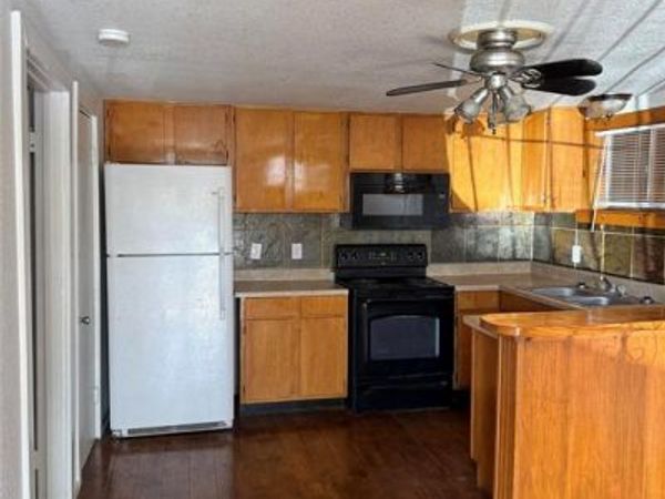 1705 Chris Craft Drive, Unit 7, Grapevine, TX 76051