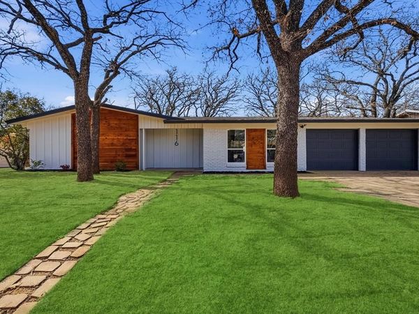 116 Ravenswood Drive, Bedford, TX 76022