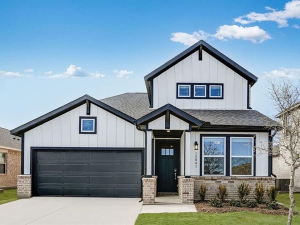 15041 Hierba Mora Drive, Fort Worth, TX 76052