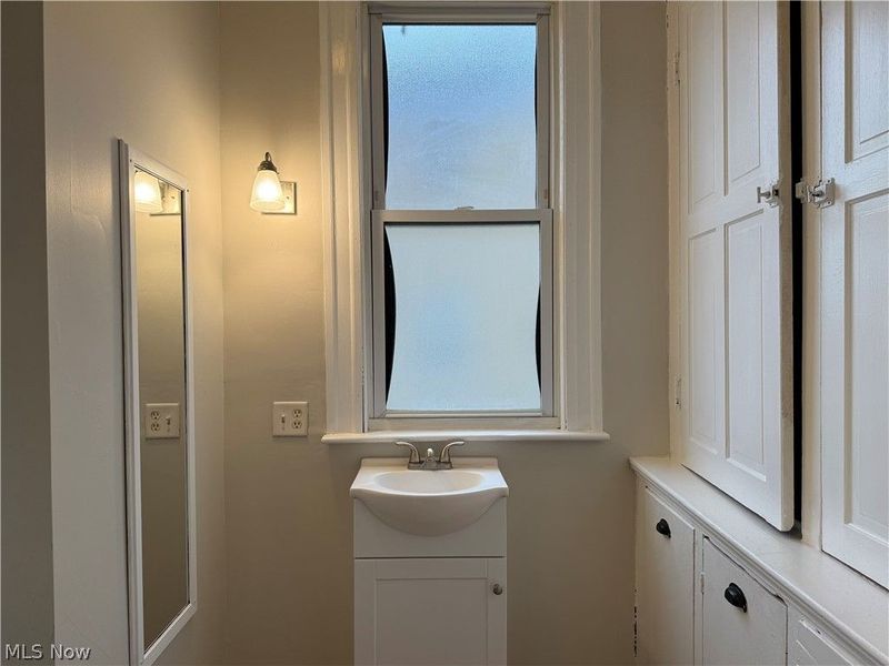 706 Washington Street, Martins Ferry, OH 43935 Photo 13