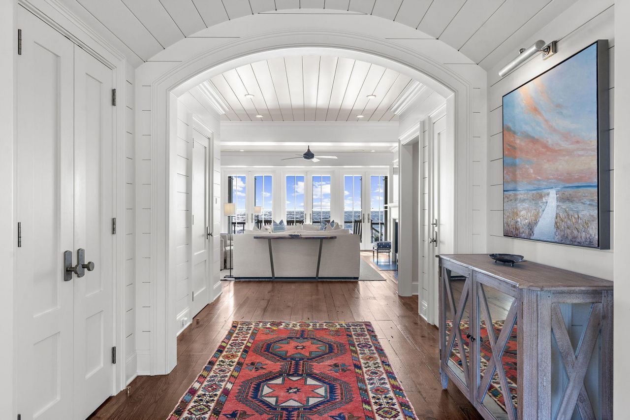 116 Ocean Boulevard Photo 10